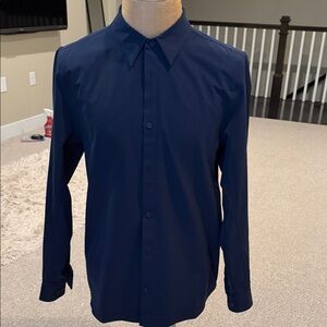 Lululemon New Venture Classic fit shirt, large, like new